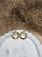 Pleated hoop earrings