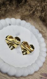 Pleated heart earrings