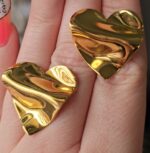 Pleated heart earrings - Image 3